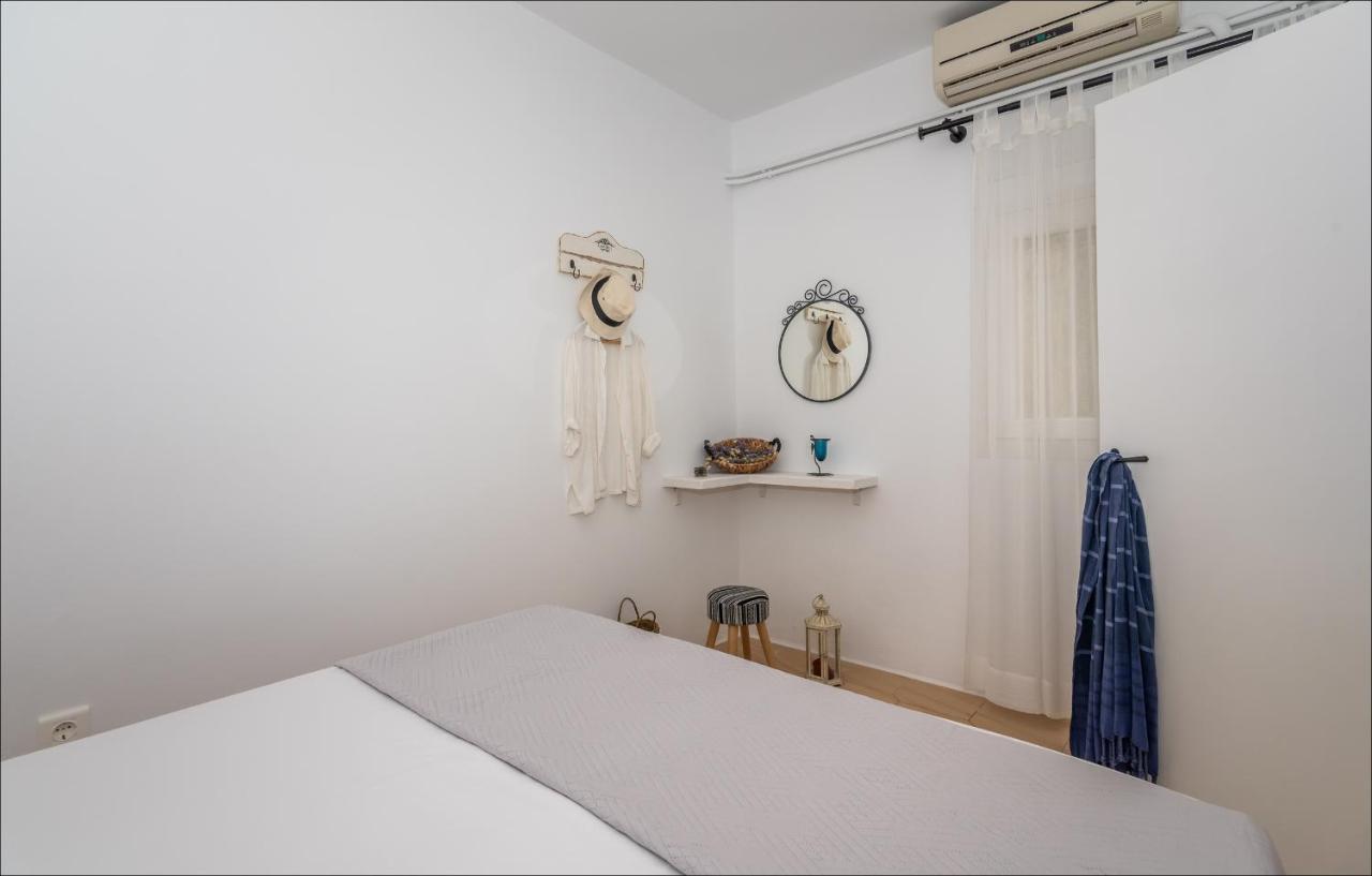 Krystalia'S Apartment Plaka  Extérieur photo